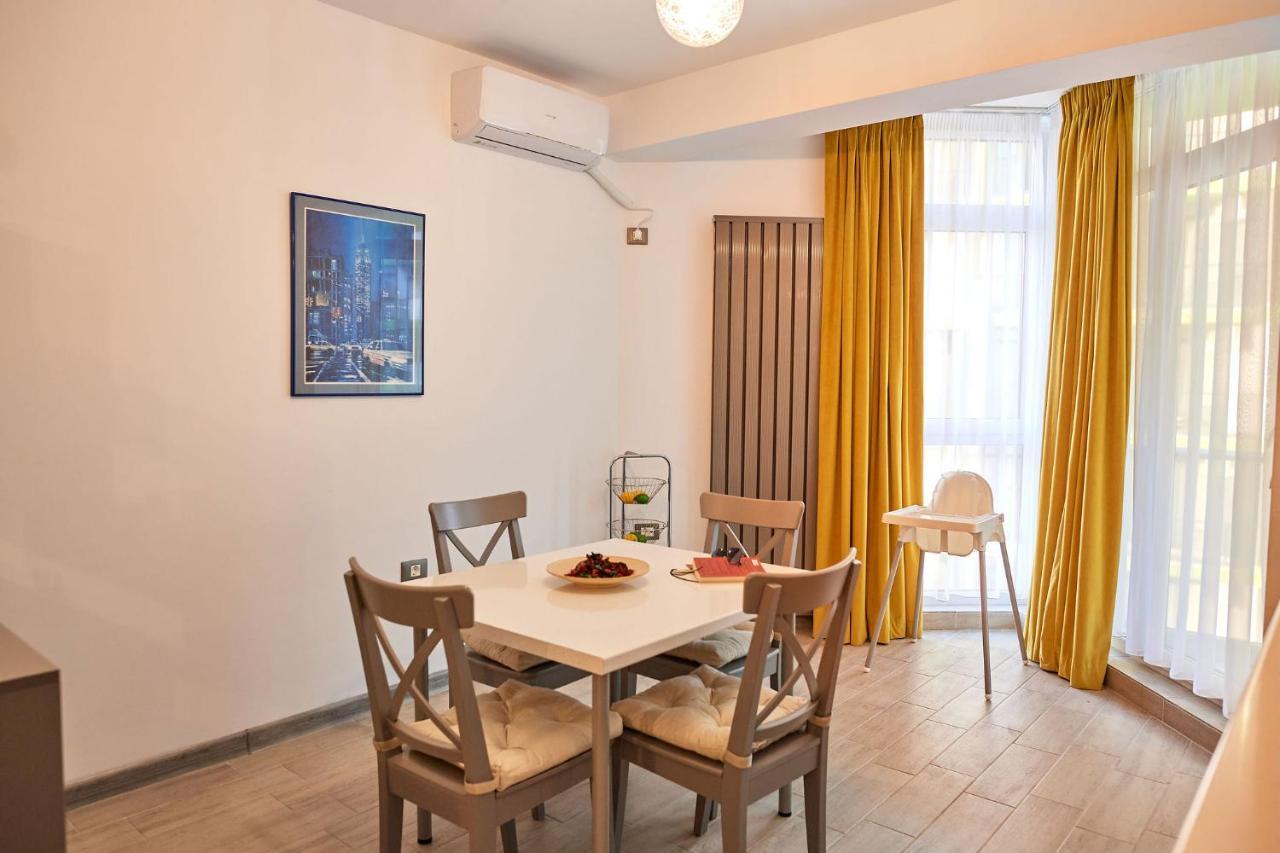 Submarine Apartment Spa N Pool Beach Resort Navodari Ngoại thất bức ảnh